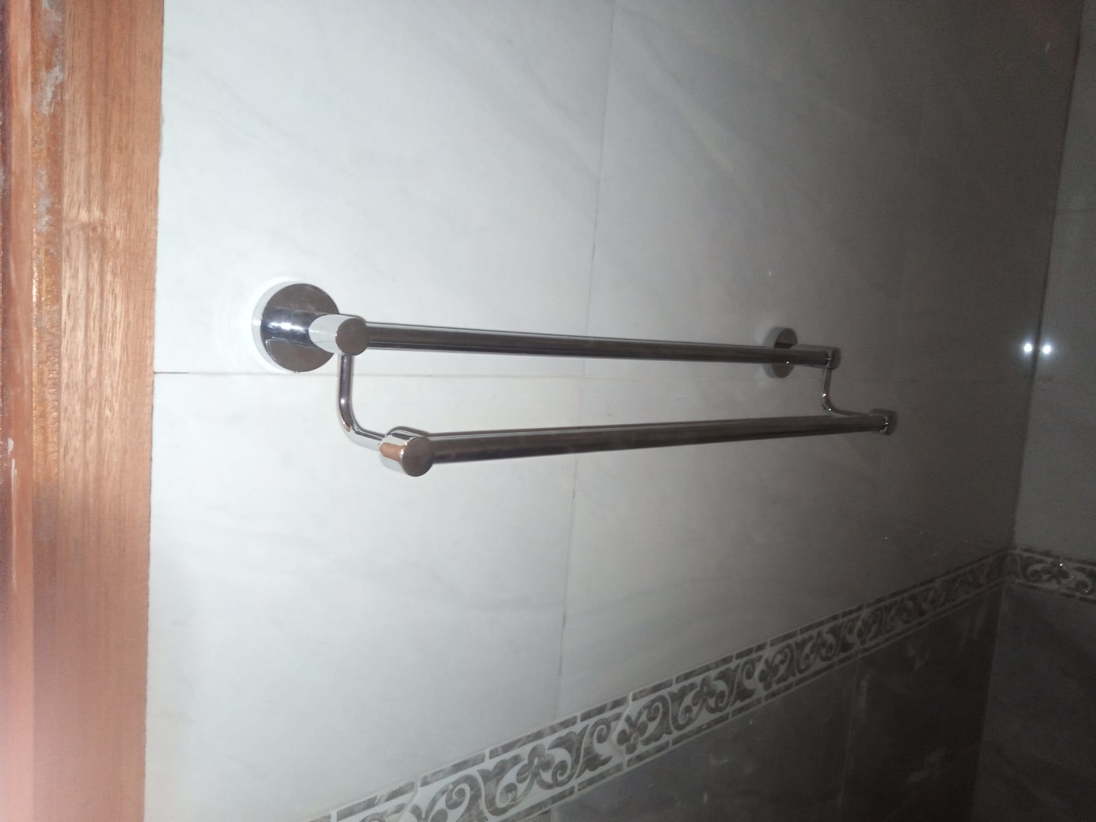 DOUBLE TOWEL HOLDER